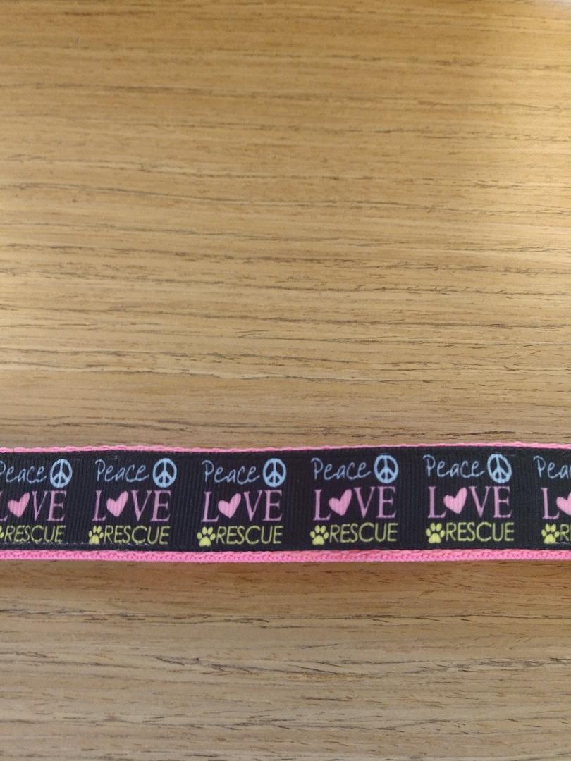 Peace Love & Rescue Dog Collar – Pink Print (Medium & Large)